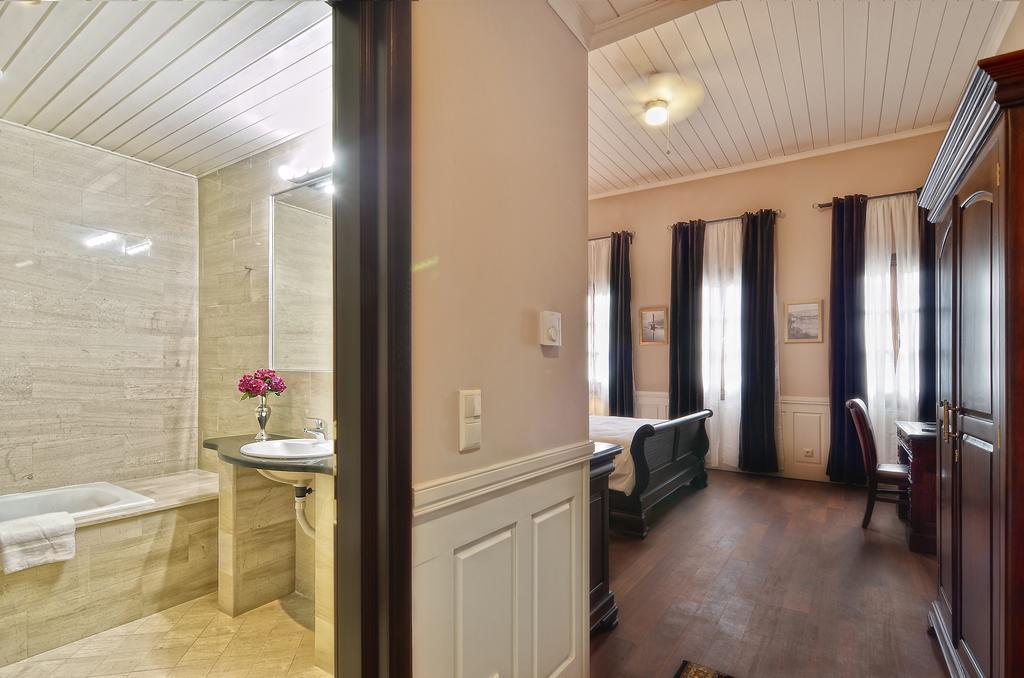 Heritage Hotels- Hotel Kalari Ioannina Exterior photo